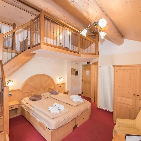 Hotel Capriolo Livigno Buitenkant foto