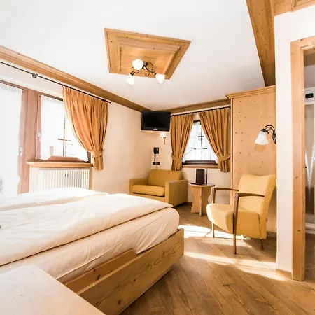 Hotel Capriolo Livigno Buitenkant foto