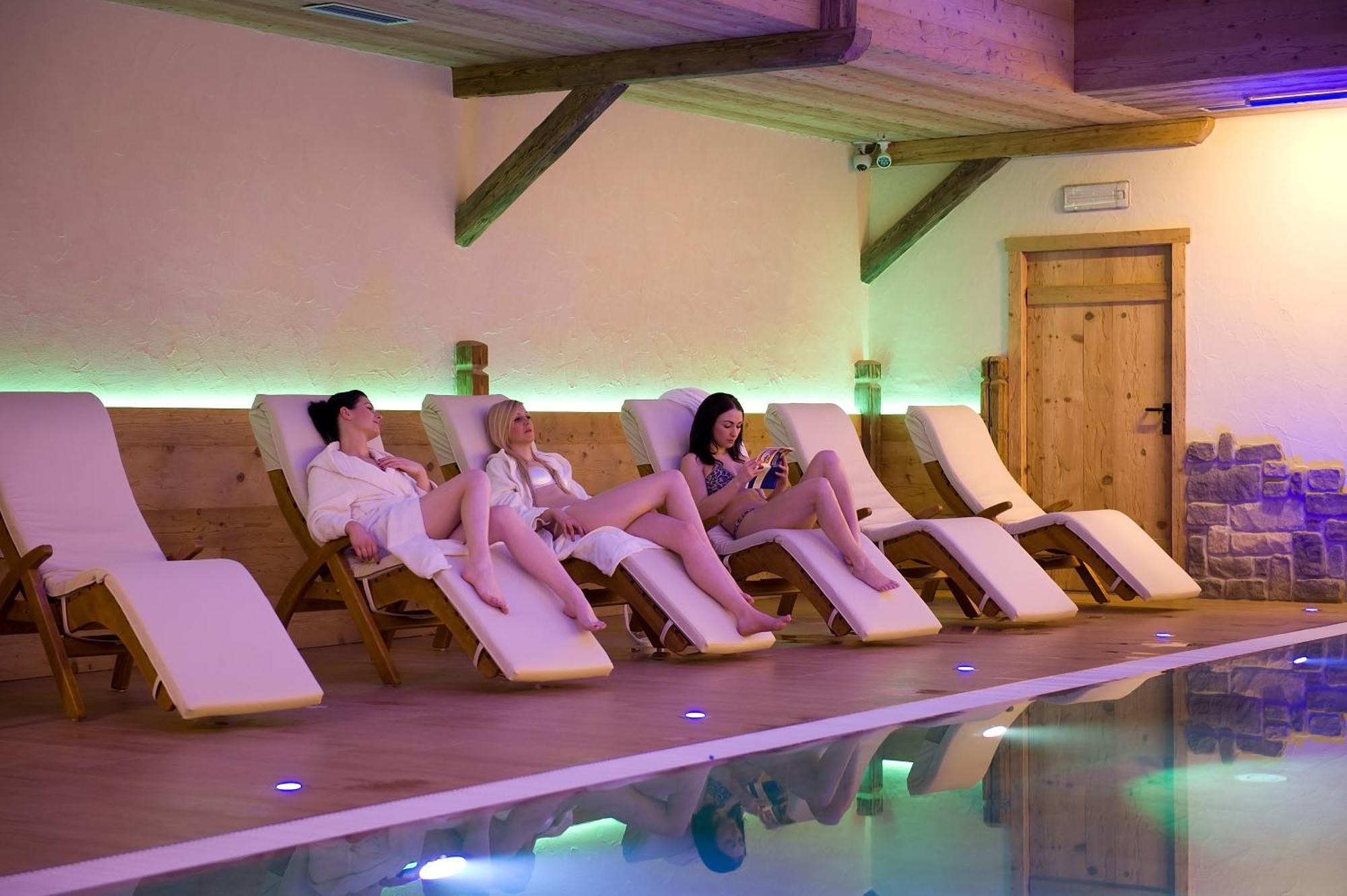 Hotel Capriolo 3*